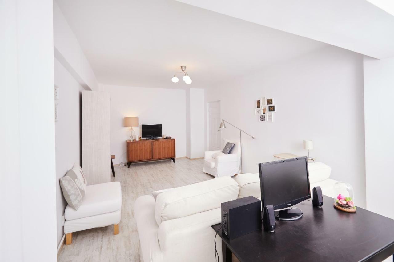 2 Bedroom Cozy Apartment Sinaia Exteriör bild